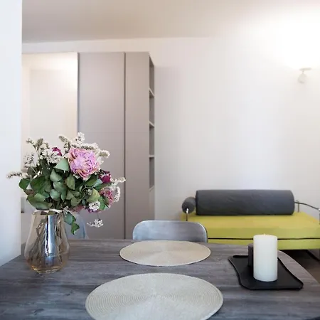 Artstay - Duomo, Spiga, Near Metro M1 Апартаменты *