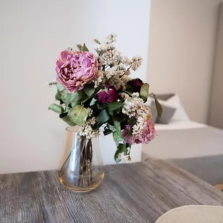 Artstay - Duomo, Spiga, Near Metro M1 Милан