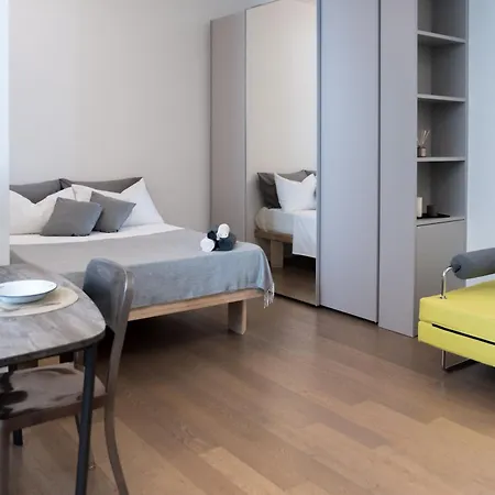 Artstay - Duomo, Spiga, Near Metro M1 Апартаменты Милан