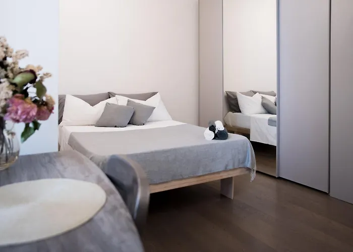 Artstay - Duomo, Spiga, Near Metro M1 Апартаменты *